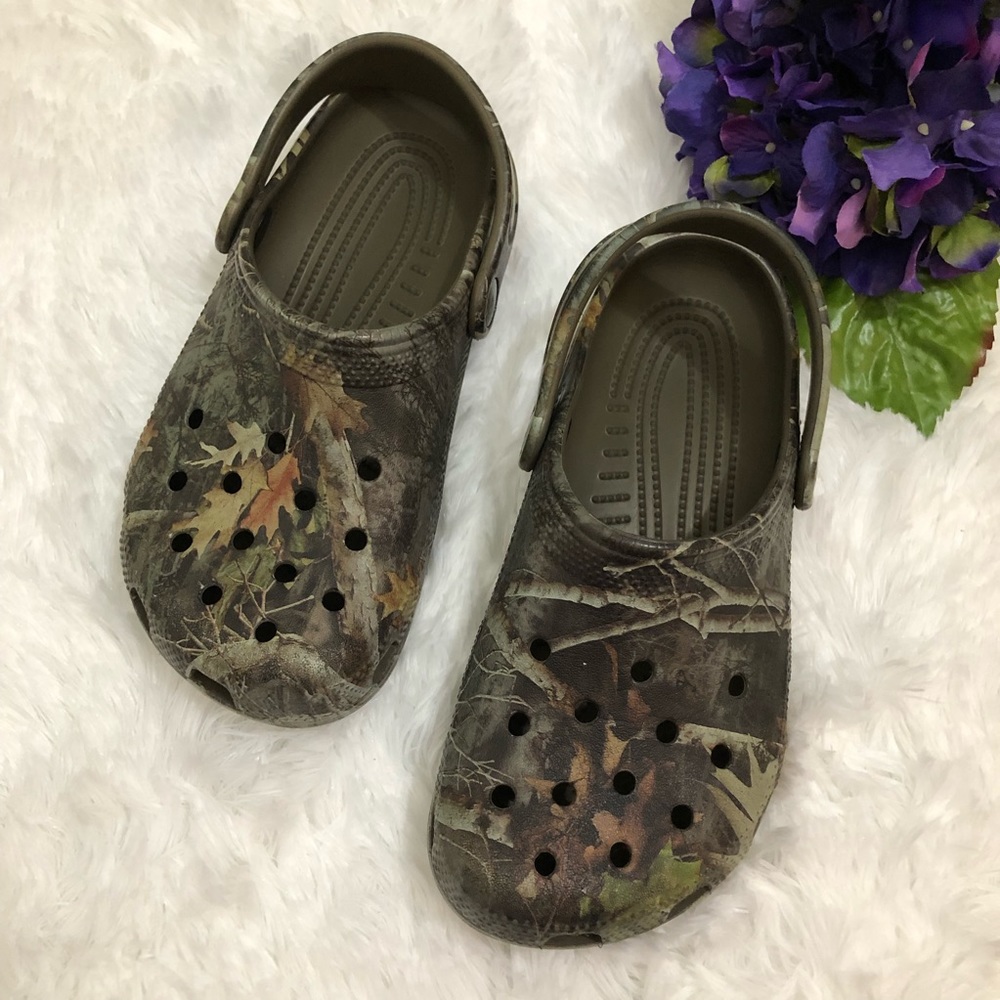 CROCS Kids Camo Print Brown Green Realtree-Style Clog Sandals